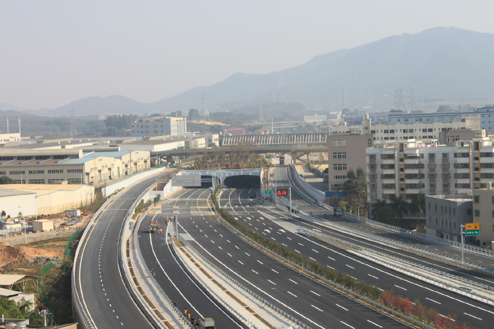 東孚隧道