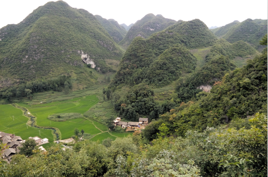 水頭布依山寨遠景2