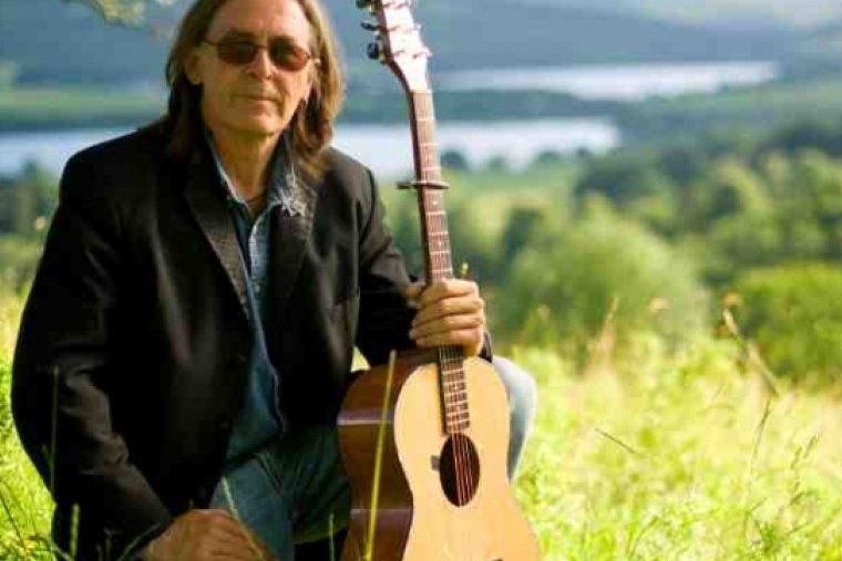 Dougie MacLean