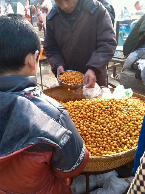 墳台鎮集市成品綠豆丸子販賣