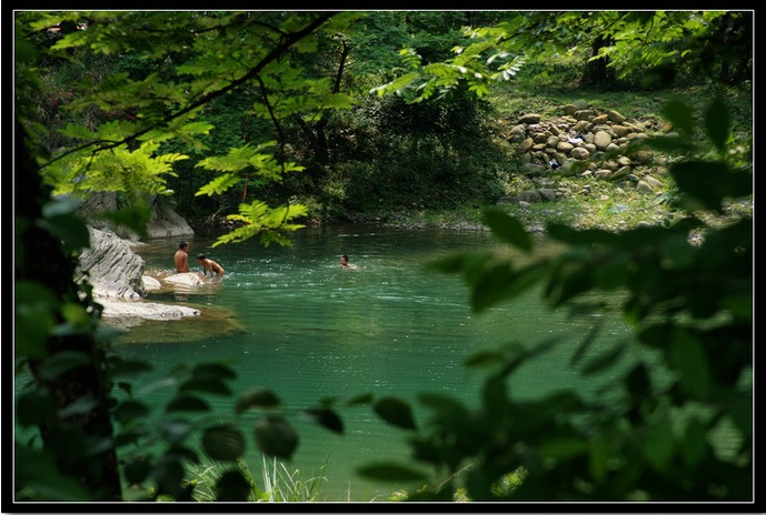 桃花園村