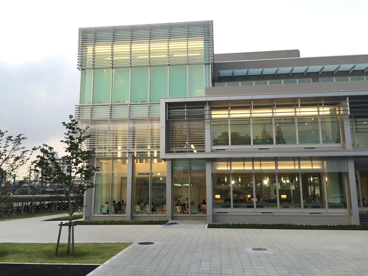 北九州市立大學(北九州大學)