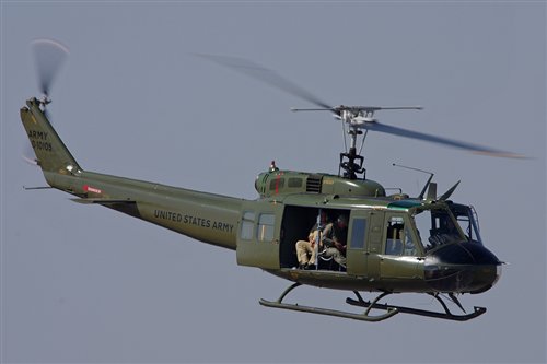 UH-1直升機(UH-1H/HH-1H“依洛魁”)