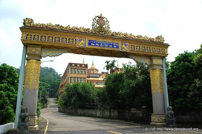 林內白馬山菩提寺