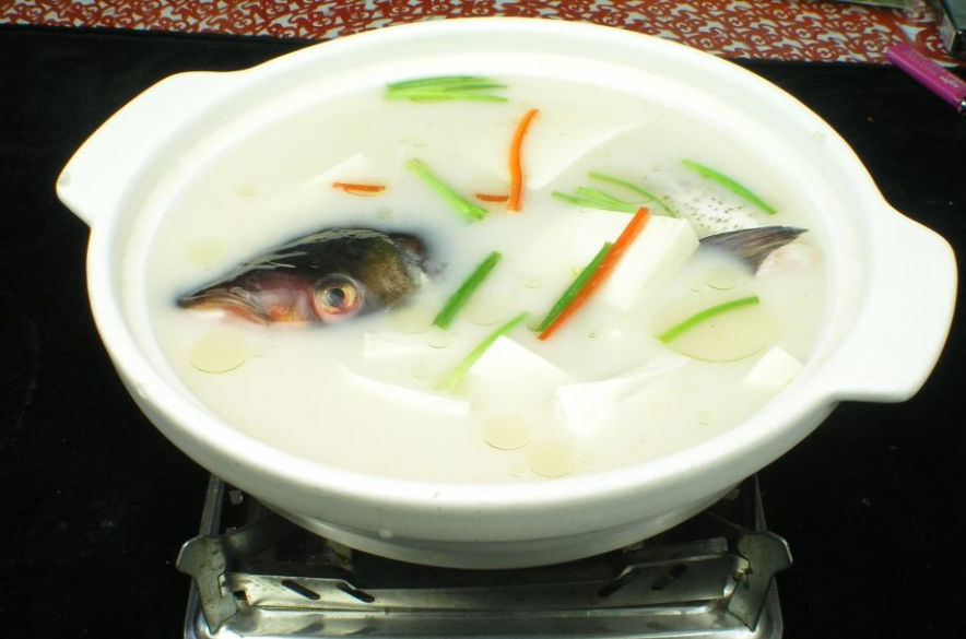 鮮豆漿魚頭湯