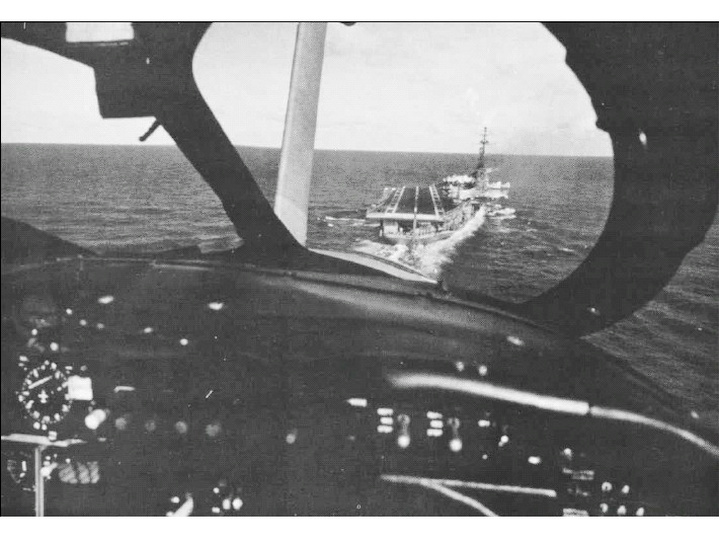 從A-6攻擊機座艙看航母