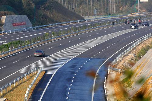 防城港—東興高速公路