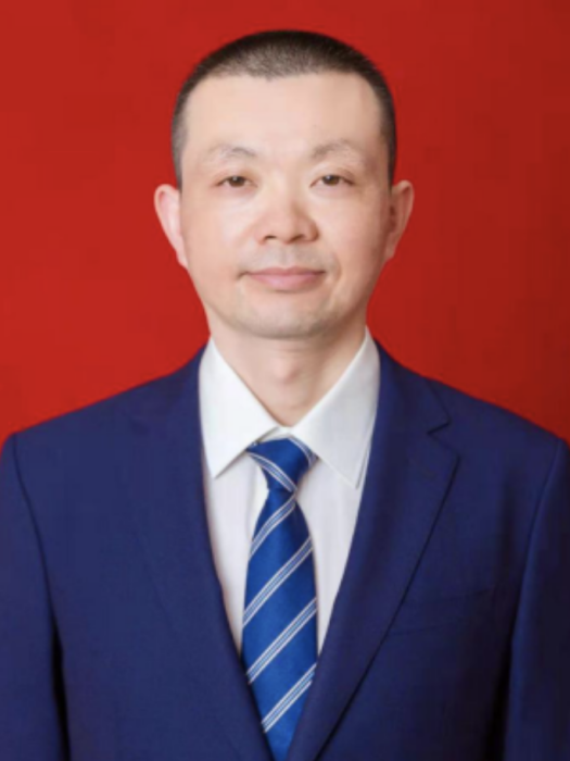 李明強(郴州市行政審批服務局四級調研員)