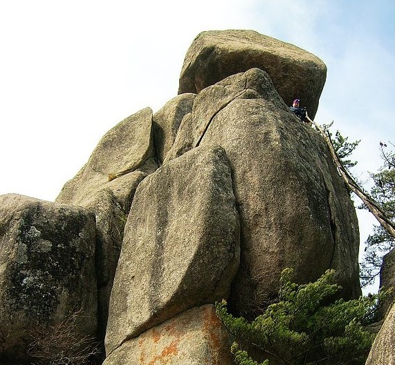 石塔山