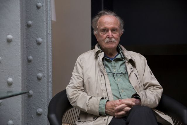 ALVIN LUCIER