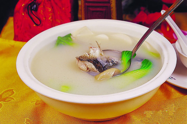 鯉魚豆腐蓮藕湯