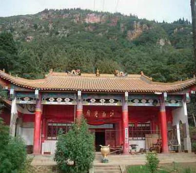 龍鳳寺(雲南省曲靖市陸良縣龍鳳寺)