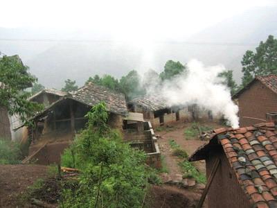 閘塘梁子上村