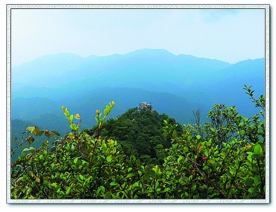 遠眺巋龍山