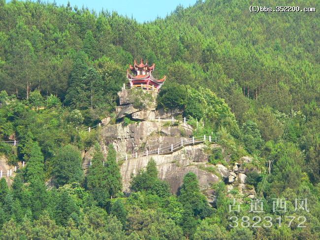 山下拍的象峰山