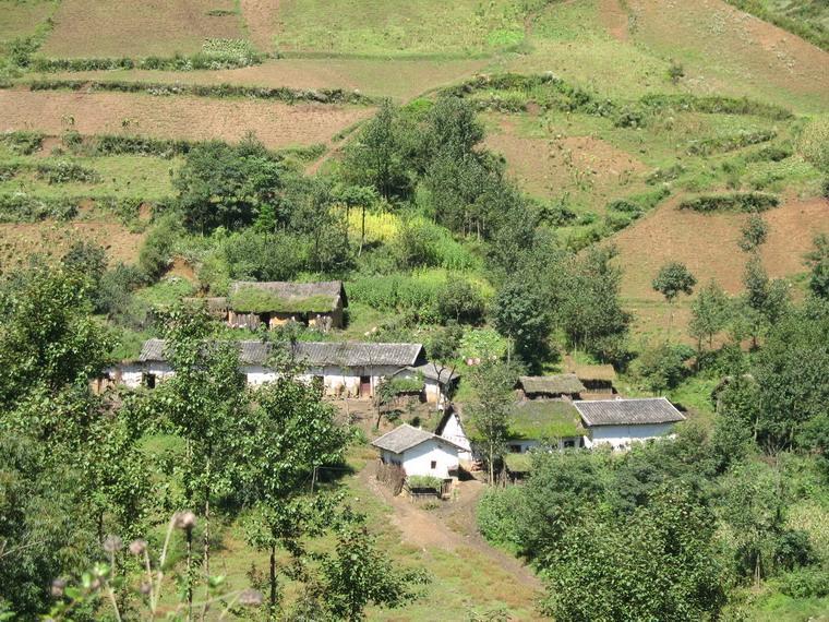 朝陽自然村(蓮峰鎮六井村村民委員會下轄自然村)