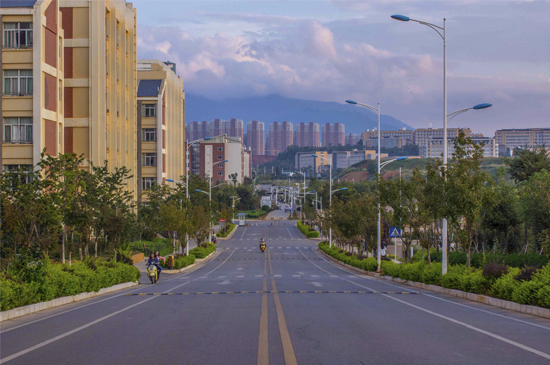 昆明理工大學法學院