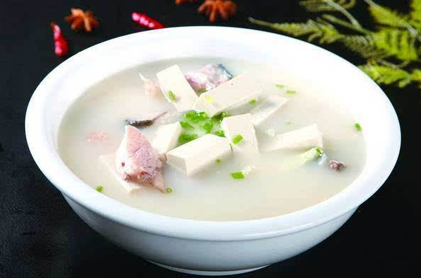 豬肉豆腐湯