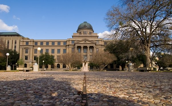 德克薩斯農工大學(Texas A&M University)