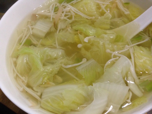 榨菜金針菇白菜湯