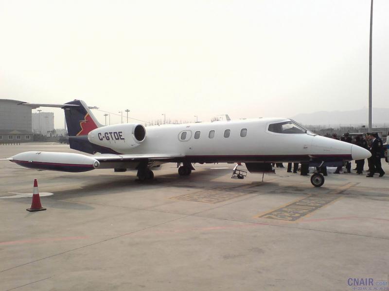 Learjet 35