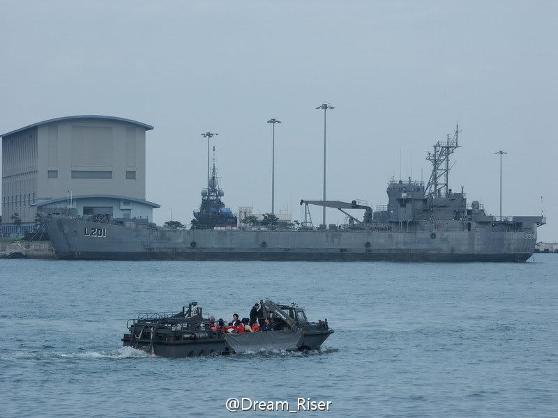 新加坡海軍第一代堅忍號