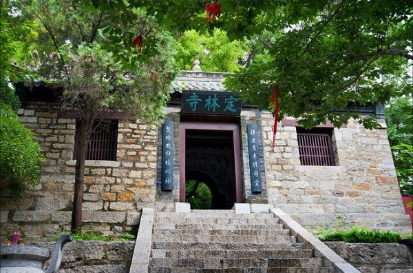 定林寺(山東省日照市定林寺)