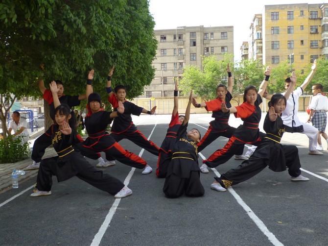 烏魯木齊市精武學校