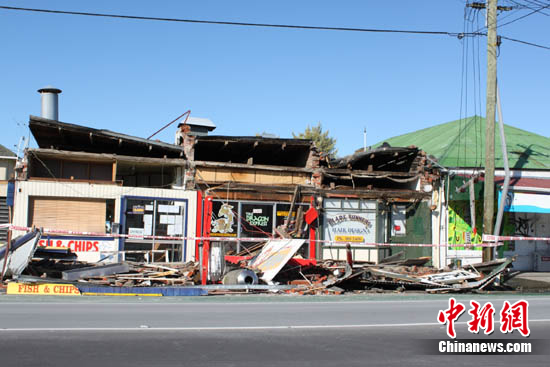 當地華人商家店鋪受損現場