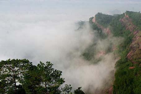 石表山雲海