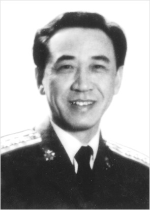 袁厚春