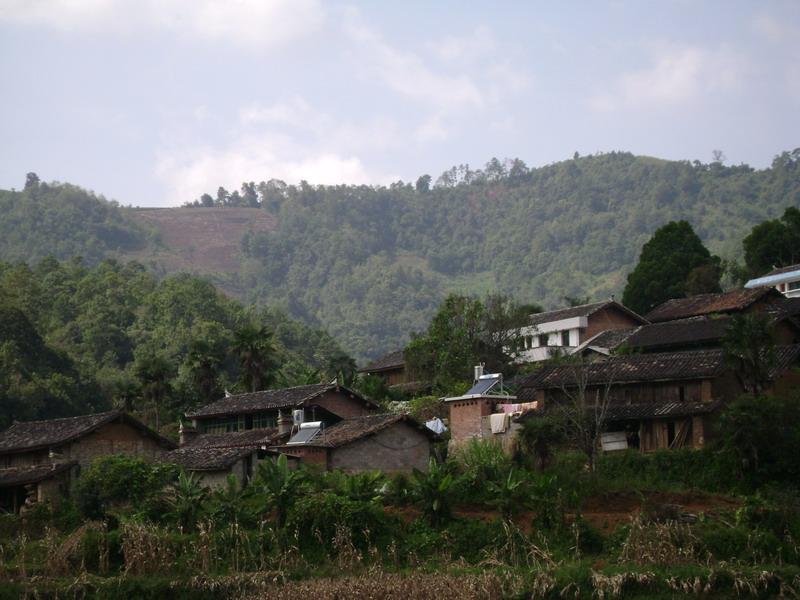 扎陸寨村