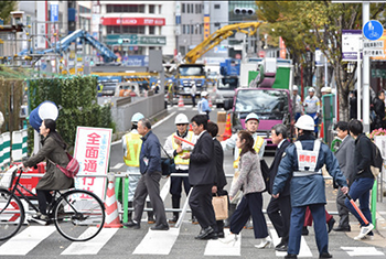 11·8日本福岡道路塌陷事故