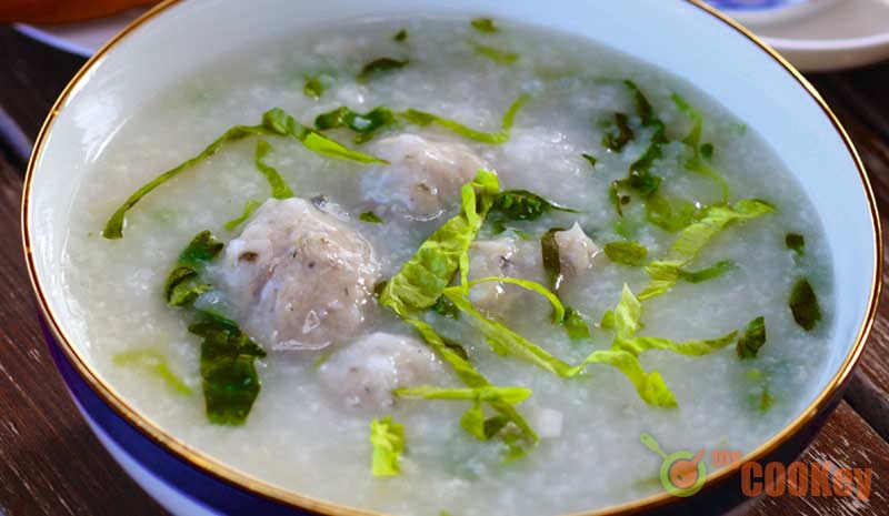 鯪魚球生菜湯