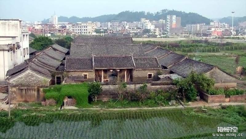 龍崗村(廣東省梅州市梅縣區龍崗村)