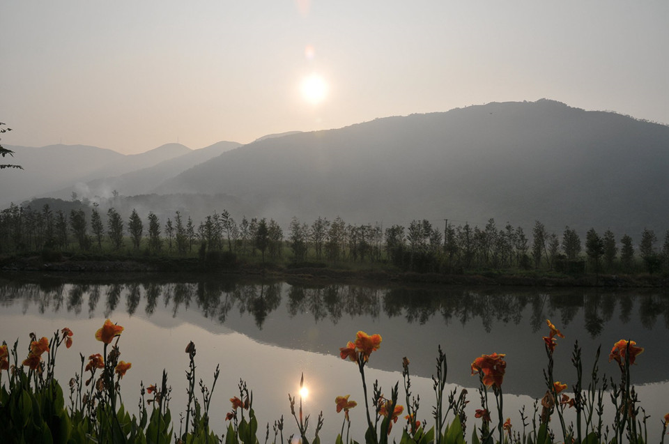 東塘河村