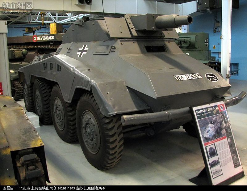 Sd Kfz 232 (8-Rad)裝甲偵察車