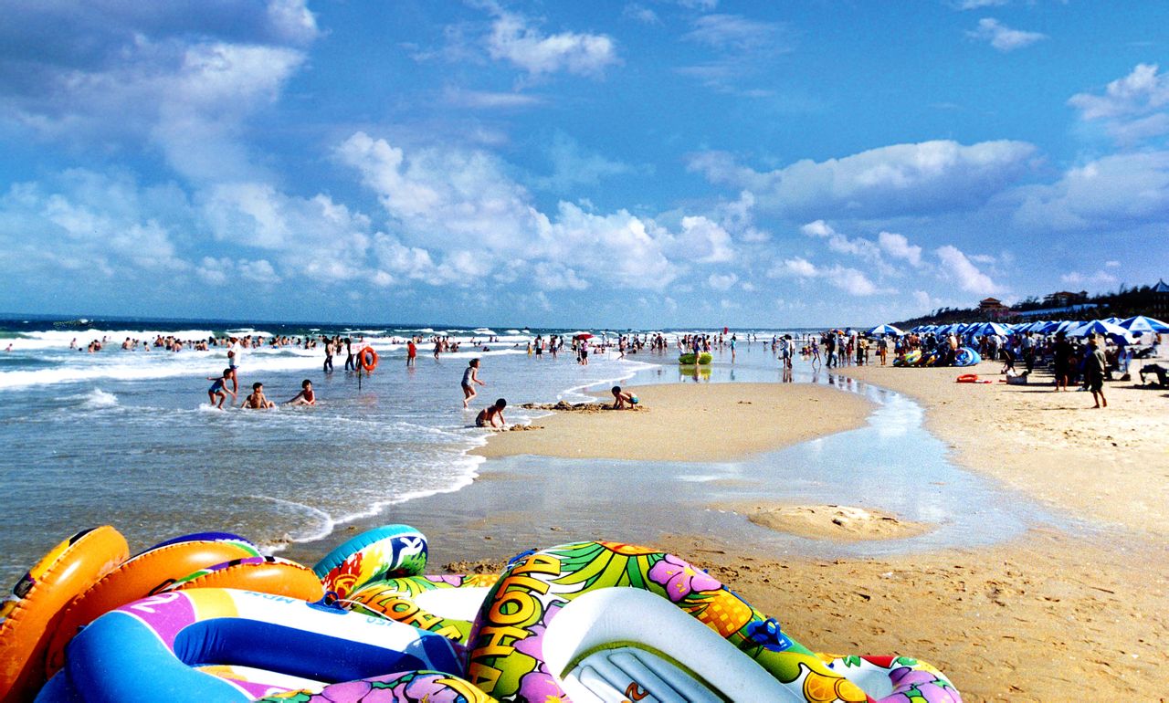 湛江市東海島“龍海天”沙灘