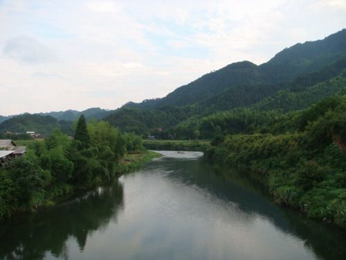 青嶺村(吉林省通化市柳河縣下轄村)