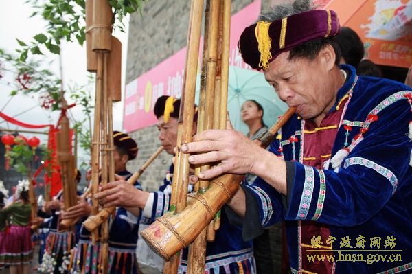 蘆笙聲聲迎遊客