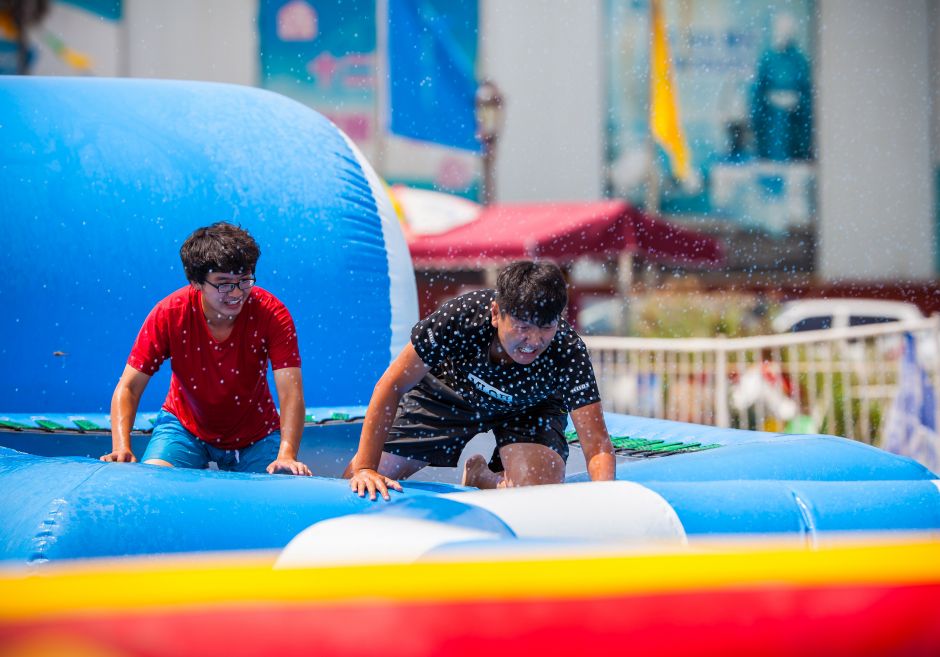 水上那達慕