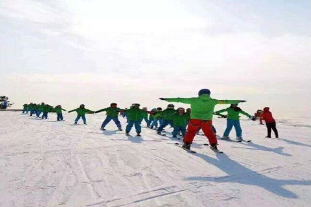 華彬生態園滑雪場