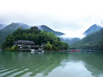 蘆茨村