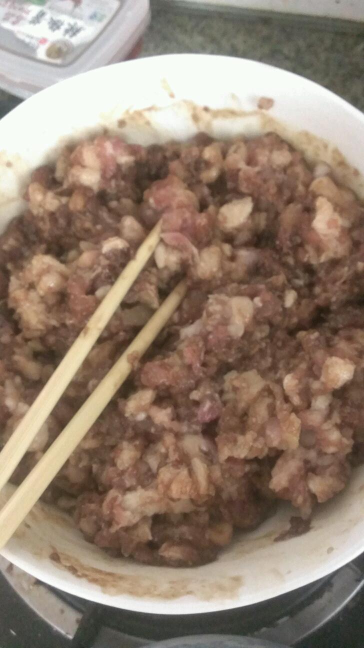 百年醬肉包