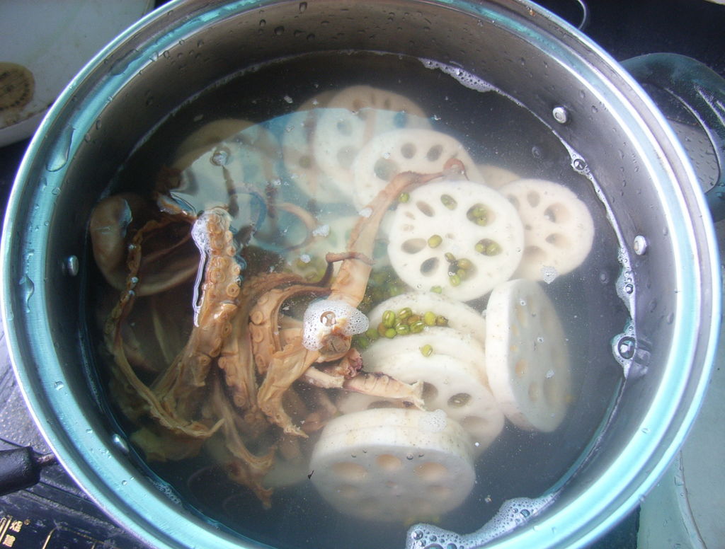 綠豆章魚煲釀蓮藕