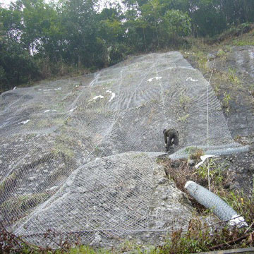 山體滑坡主動防護網