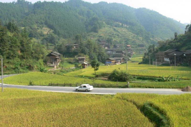 章山村