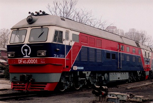 東風4DJ型0001號機車