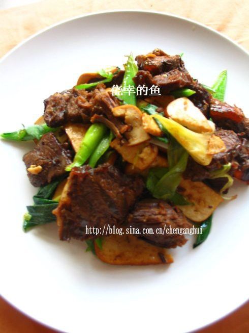 滷牛肉炒豆乾