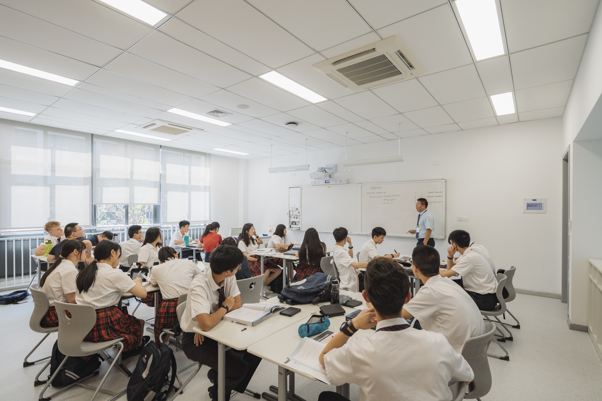 杭州市餘杭區狄邦文理學校